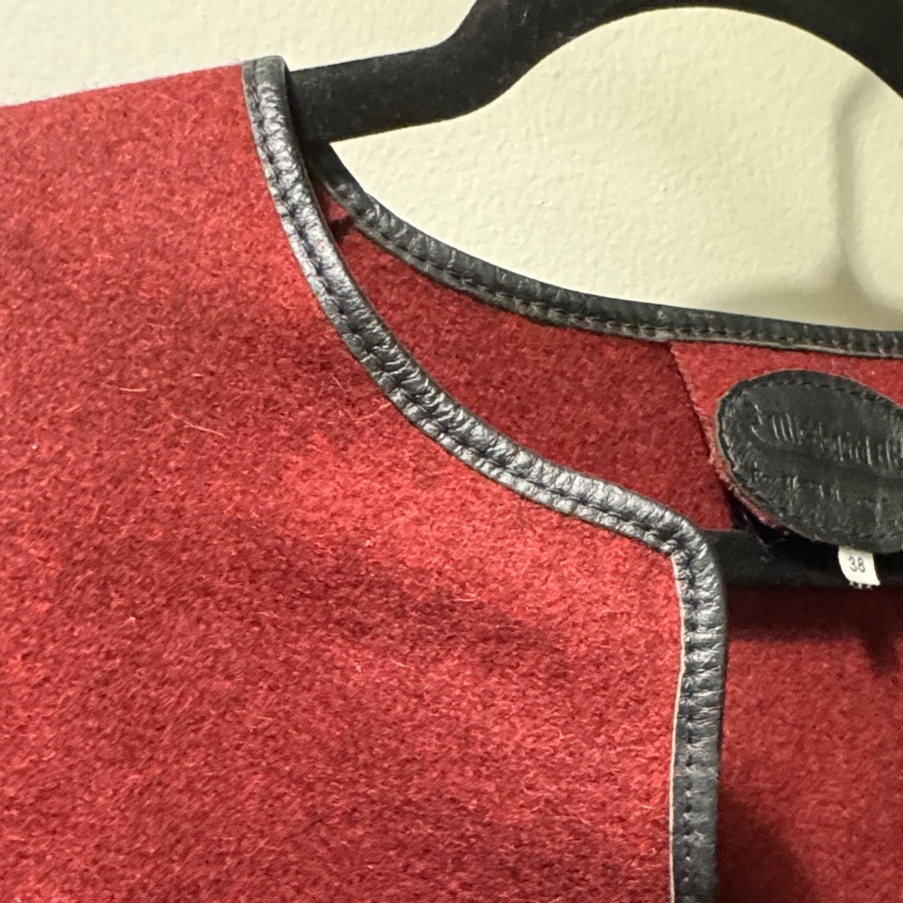 Cropped Maroon Wool Blazer - Picture 3 of 4